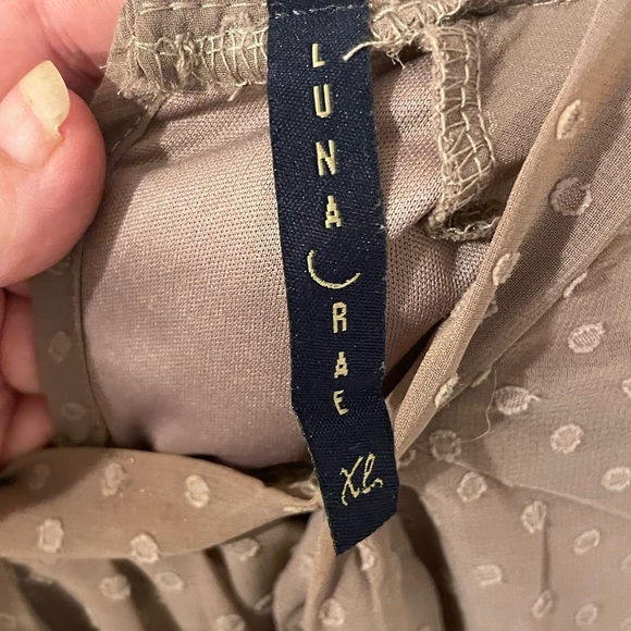 Top - Picture 2 of 3